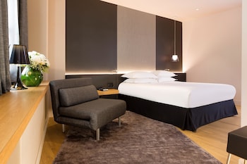 Executive Room, 1 Queen Bed, Non Smoking