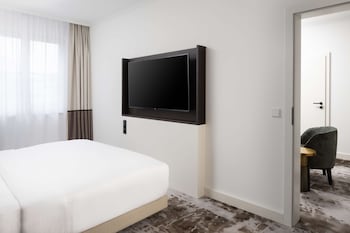 Family Suite, 1 King Bed, Connecting Rooms