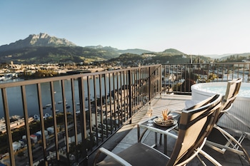 Penthouse Junior Suite Lakeside