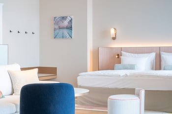 Deluxe Junior Suite Lakeside