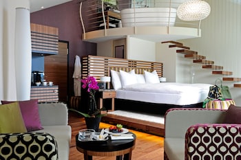 Penthouse Spa Suite Lakeside