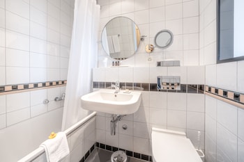 Single Room Lakeside