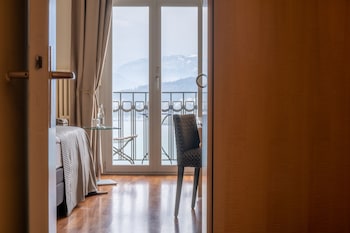 Single Room Lakeside
