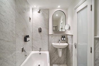 Single Room (Newly refurbished)