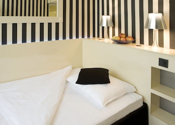 Standard Single Room, 1 Large Twin Bed