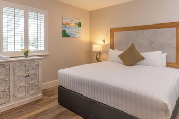 Standard Apartment, 2 Double Beds, Non Smoking, Kitchen (View)