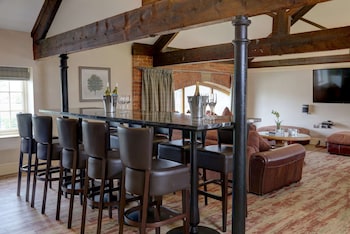 Deluxe Apartment, 1 King Bed, Non Smoking, Refrigerator