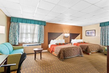 Standard Room, 2 Queen Beds, Non Smoking