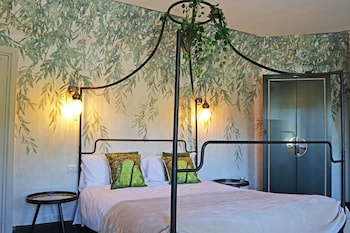 Riverview Suite
