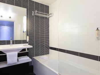 Classic Room, 1 Double Bed with Sofa bed (1 personne)