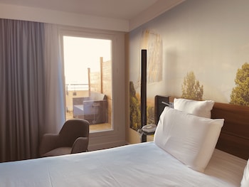 Executive Room, 1 King Bed, Terrace