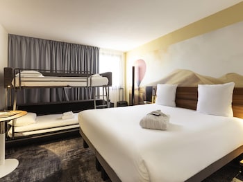 Superior Room, 1 Double Bed with Sofa bed (2 personnes)