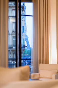 Suite, 1 King Bed, Tower (View)