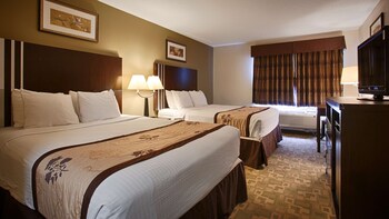 Standard Room, 2 Queen Beds, Non Smoking, Refrigerator