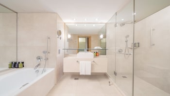 Premium Suite, 1 Bedroom, Non Smoking, City View