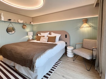 Classic Room - partial sea view