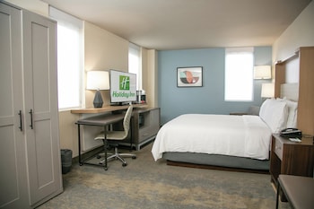 Standard Room, 1 King Bed