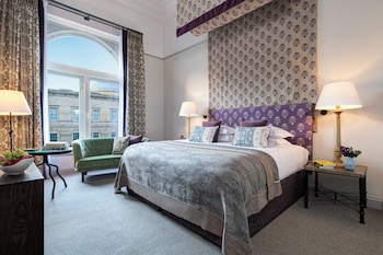 Suite (Glamis)