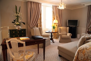 Junior Suite, City View