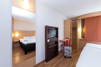 Standard Room, Multiple Beds