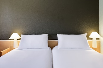 Standard Room, 2 Twin Beds
