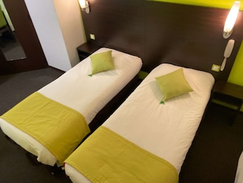 Standard Room, 2 Twin Beds