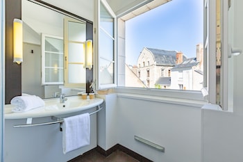 Double Room, 1 Double Bed (New Design)