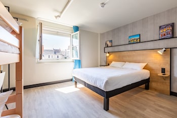 Family Double Room, Multiple Beds (New Design)