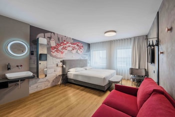Superior Room, 1 Double Bed (Castle View)