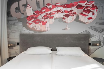 Superior Room, 1 Double Bed (Castle View)