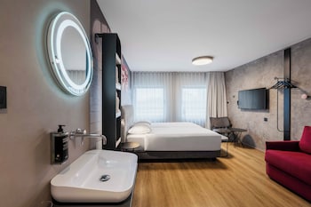 Superior Room, 1 Double Bed (Castle View)