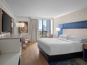Room, 1 King Bed (Balcony)