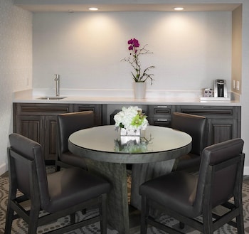 Suite, 1 Bedroom, Marina View