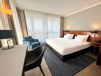 Superior Room (main building)