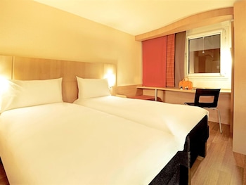 Standard Room, 3 Twin Beds