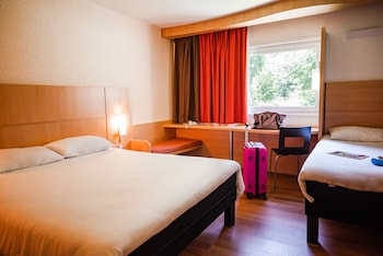 Standard Room, Multiple Beds