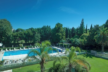 Standard Room, 2 Twin Beds, Pool View