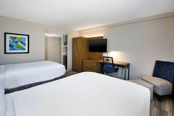 Standard Room, 2 Double Beds, Accessible (Mobility)