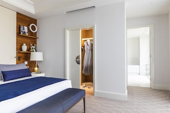 Suite (Suzanna)