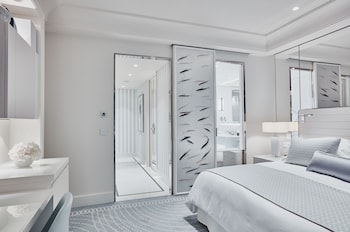 Premium Room, 1 King Bed, Sea View
