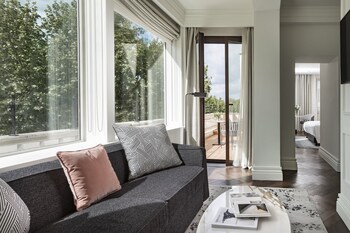 Suite, 1 Bedroom, Balcony