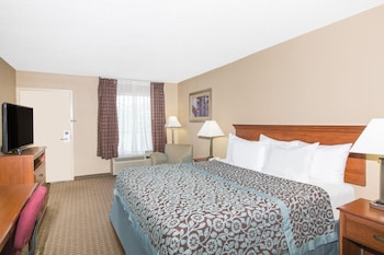 Standard Room, 1 King Bed