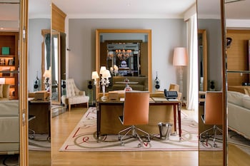 Katara Presidential Suite