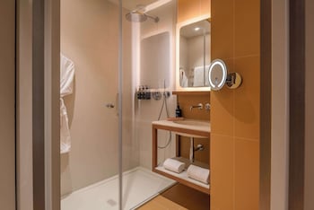 Premium Room, 2 Twin Beds, Partial Sea View