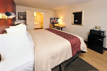 Deluxe Room, 1 King Bed, Accessible (Smoke Free)