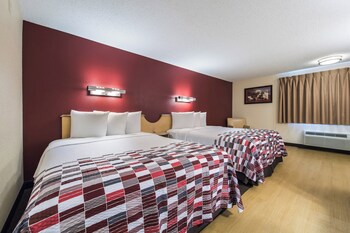 Standard Room, 2 Queen Beds, Accessible (Roll-In Shower, Smoke Free)