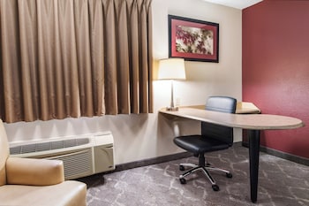 Superior Room, 1 King Bed, Accessible (Smoke Free)