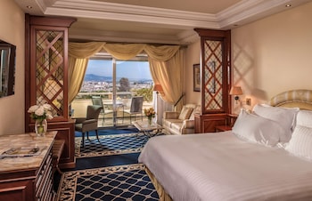 Deluxe Room, 1 King Bed, Rome View (Premium Rome View