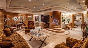 Signature Suite, 1 King Bed (Penthouse Suite, Spa