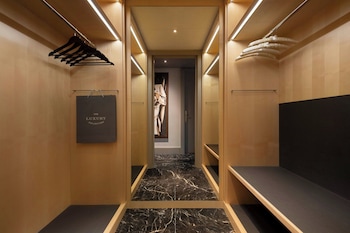 Macassar Suite